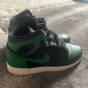 Grade school pine green 1s